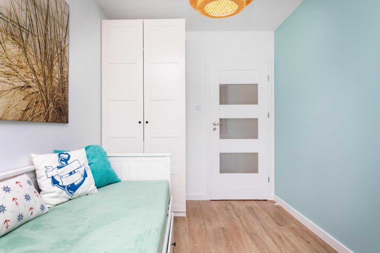Marine Apartment 9B By Noclegi Renters ジブヌベク エクステリア 写真