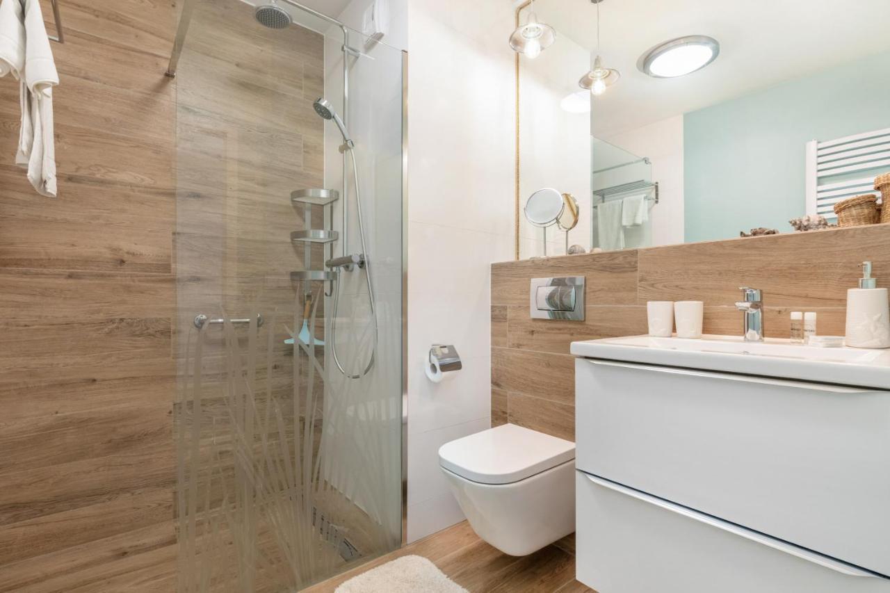 Marine Apartment 9B By Noclegi Renters ジブヌベク エクステリア 写真